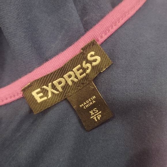 Express Tank Top - Picture 4 of 4